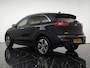 Kia Niro EV e-Niro 64kWh ExecutiveLine (SOH 100%) - Lederen bekleding - Stoel- en stuurverwarming - Navigatie - Camera - JBL - 12 maanden garantie