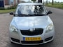 Skoda Fabia 1.2 Classic 5-Drs Stuurbekrachtiging Audio-USB/Bluetooth Getint glas Colorpakket ABS 2 x airbag Dealeronderhoud Nw Apk