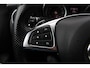 Mercedes-Benz A-klasse 180 Sport Edition AMG / Camera / Navigatie / Leder&Alcantara / 18'' / Stoelverwarming / Cruise Control
