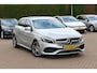 Mercedes-Benz A-klasse 180 Sport Edition AMG / Camera / Navigatie / Leder&Alcantara / 18'' / Stoelverwarming / Cruise Control
