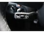 Porsche Macan 2.0 T / Trekhaak / Panoramadak / Camera / Luchtvering / Keyless / 21'' / Adaptieve Stoelen / Sportchrono / CarPlay / Stoel+Stuurverwarming / Dodehoek / DAB / ACC