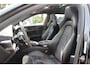Porsche Panamera Sport Turismo 4.0 GTS / Panoramadak / Camera / Luchtvering / Softclose / Bose / Keyless / 21'' / Sportchrono+Design / Stoel+Stuurverwamring / Dodehoek / DAB / ACC