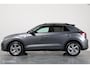 Volkswagen T-Roc 1.5 eTsi R-Line - Trekhaak Afneembaar- Camera - Navi- Stoelverwarming