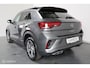 Volkswagen T-Roc 1.5 eTsi R-Line - Trekhaak Afneembaar- Camera - Navi- Stoel/stuurverwarming
