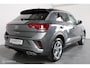 Volkswagen T-Roc 1.5 eTsi R-Line - Trekhaak Afneembaar- Camera - Navi- Stoel/stuurverwarming