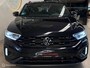 Volkswagen T-Roc 1.5 TSI 3x R-Line Panorama/Keyless/Black Style/Camera