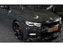 BMW 3-Serie Touring 320e M Line / Carbon / Bruin Leder / Navi / Camera / Cruise Control / F1 / Open Panorama / Led / Pdc / 19 Inch
