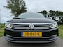 Volkswagen Passat 1.8 TSI Highline Automaat | Panoramadak | Apple CarPlay-Android Auto | Camera | Leder/Alcantara | Clima | PDC |