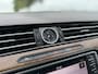 Volkswagen Passat 1.8 TSI Highline Automaat | Panoramadak | Apple CarPlay-Android Auto | Camera | Leder/Alcantara | Clima | PDC |