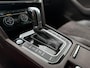 Volkswagen Passat 1.8 TSI Highline Automaat | Panoramadak | Apple CarPlay-Android Auto | Camera | Leder/Alcantara | Clima | PDC |