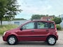 Fiat Panda 1.2 Class 5-Drs Stuurbekrachtiging Airco Electric pakket Audio/CD Dakrails ABS Getint glas Dealeronderhoud Nieuwe Apk!