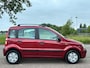 Fiat Panda 1.2 Class 5-Drs Stuurbekrachtiging Airco Electric pakket Audio/CD Dakrails ABS Getint glas Dealeronderhoud Nieuwe Apk!