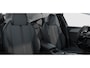 Peugeot 308 Allure | Elektrische parkeerrem | Extra getinte achterste zijruiten en achterruit | ISOFIX-bevestigingspunten voor drie kinderzitjes. Op de passagiersstoel en de buitenste zitplaatsen van de achterbank