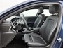Mercedes-Benz A-klasse 180 Business Solution Luxury | Panoramadak | Sfeerverlichting | Stoelverwarming | Augmented Reality | CarPlay | Inclusief 24 maanden Mercedes-Benz Certified garantie voor Europa.