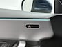 Mercedes-Benz A-klasse 180 Business Solution Luxury | Panoramadak | Sfeerverlichting | Stoelverwarming | Augmented Reality | CarPlay | Inclusief 24 maanden Mercedes-Benz Certified garantie voor Europa.