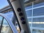 Volkswagen Crafter 35 2.0 TDI L3 Fassi Laadkraan M15A Trekhaak 3500 kg trekgewicht Airco Apple carplay Cruise controle 3-Persoons Kastinrichting Open laadbak Pick-up Euro 6 Bakwagen P-up Telefoonverbinding