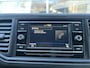 Volkswagen Crafter 35 2.0 TDI L3 Fassi Laadkraan M15A Trekhaak 3500 kg trekgewicht Airco Apple carplay Cruise controle 3-Persoons Kastinrichting Open laadbak Pick-up Euro 6 Bakwagen P-up Telefoonverbinding