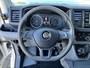 Volkswagen Crafter 35 2.0 TDI L3 Fassi Laadkraan M15A Trekhaak 3500 kg trekgewicht Airco Apple carplay Cruise controle 3-Persoons Kastinrichting Open laadbak Pick-up Euro 6 Bakwagen P-up Telefoonverbinding