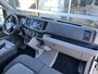 Volkswagen Crafter 35 2.0 TDI L3 Fassi Laadkraan M15A Trekhaak 3500 kg trekgewicht Airco Apple carplay Cruise controle 3-Persoons Kastinrichting Open laadbak Pick-up Euro 6 Bakwagen P-up Telefoonverbinding
