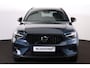 Volvo XC40 B3 Ultra Dark - Panorama/schuifdak - IntelliSafe Assist & Surround - 360º Camera - Harman/Kardon audio - Adaptieve LED koplampen - Verwarmde voorstoelen & stuur - Parkeersensoren voor & achter - Elektr. bedienb. voorstoelen met geheugen links - Draadloze tel. lader - Extra getint glas - Inklapbare trekhaak - 19' LMV