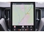 Volvo XC60 T6 Recharge AWD Plus Black Edition - Panorama/schuifdak - IntelliSafe Assist & Surround - 360º Camera - Harman/Kardon audio - Verwarmde voorstoelen, stuur & achterbank - Parkeersensoren voor & achter - Elektr. bedienb. voorstoelen met geheugen - Head up display - Draadloze tel. lader - Extra getint glas - 21' LMV