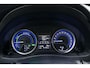 Toyota Auris Touring Sports 1.8 Hybrid Lease Automaat | Panoramadak | Navigatie | Camera | Climate control | Weinig kilometers | Lichtmetalen velgen | Parkeersensoren