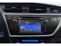 Toyota Auris Touring Sports 1.8 Hybrid Lease Automaat | Panoramadak | Navigatie | Camera | Climate control | Weinig kilometers | Lichtmetalen velgen | Parkeersensoren