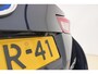 Toyota Auris Touring Sports 1.8 Hybrid Lease Automaat | Panoramadak | Navigatie | Camera | Climate control | Weinig kilometers | Lichtmetalen velgen | Parkeersensoren
