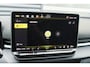 Volkswagen T-Roc 1.5 eTSI 150pk DSG R-Line Edition | Panoramadak | Treakhaak | Head-up | 20" Velgen