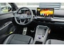 Volkswagen T-Roc 1.5 eTSI 150pk DSG R-Line Edition | Panoramadak | Treakhaak | Head-up | 20" Velgen