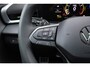 Volkswagen T-Roc 1.5 eTSI 150pk DSG Style R-Line Edition | Panoramadak | Treakhaak | Head-up | 20" Velgen