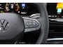 Volkswagen T-Roc 1.5 eTSI 150pk DSG R-Line Edition | Panoramadak | Treakhaak | Head-up | 20" Velgen