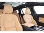 Volvo V60 T6 PLUG-IN HYBRID AWD ULTRA DARK *FULL OPTIONS!* -PANO.DAK|BOWERS&WILKINS|GEVENT.LEDER+MASSAGE|360°CAM|HEAD-UP DISP.|PRIVACY.GLAS|TREKHAAK|19"