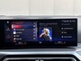BMW 3-Serie Touring 330e xDrive M-Sport PHEV / Shadow Line / Wide Screen / 1500kg Trekgewicht / M-pakket / Panorama dak / Parkeerassistent-pakket / 19" breedset LM wielen / Elektrische achterklep / Elektrische Stoelen / HUD /  Apple Carplay/Android / Stoel Verwarming /