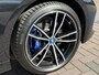 BMW 3-Serie Touring 330e xDrive M-Sport PHEV / Shadow Line / Wide Screen / 1500kg Trekgewicht / M-pakket / Panorama dak / Parkeerassistent-pakket / 19" breedset LM wielen / Elektrische achterklep / Elektrische Stoelen / HUD /  Apple Carplay/Android / Stoel Verwarming /