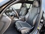 BMW 3-Serie Touring 330e xDrive M-Sport PHEV / Shadow Line / Wide Screen / 1500kg Trekgewicht / M-pakket / Panorama dak / Parkeerassistent-pakket / 19" breedset LM wielen / Elektrische achterklep / Elektrische Stoelen / HUD /  Apple Carplay/Android / Stoel Verwarming /