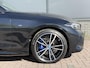 BMW 3-Serie Touring 330e xDrive M-Sport PHEV / Shadow Line / Wide Screen / 1500kg Trekgewicht / M-pakket / Panorama dak / Parkeerassistent-pakket / 19" breedset LM wielen / Elektrische achterklep / Elektrische Stoelen / HUD /  Apple Carplay/Android / Stoel Verwarming /