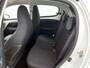 Peugeot 108 Active 72pk | Lage kilometerstand | Airco | Elektrische ramen | Centrale portiervergrendeling | DAB+ radio | Bluetooth | Radio/MP3 speler met stuurbediening | Zuinig en voordelig autorijden! |