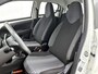 Peugeot 108 Active 72pk | Lage kilometerstand | Airco | Elektrische ramen | Centrale portiervergrendeling | DAB+ radio | Bluetooth | Radio/MP3 speler met stuurbediening | Zuinig en voordelig autorijden! |