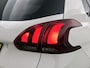 Peugeot 2008 SUV Allure 110pk | Lage kilometerstand! | Navigatie | Achteruitrijcamera | Climate Control | Cruise Control | Parkeersensoren | Half lederen sportstoelen | Apple Carplay / Android Auto | Bluetooth | Elektrisch inklapbare spiegels | Automatisch dimlicht | Regensensor | Donker getint glas | 100% dealeronderhouden | 16" lichtmetalen velgen |