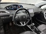 Peugeot 2008 SUV Allure 110pk | Lage kilometerstand! | Navigatie | Achteruitrijcamera | Climate Control | Cruise Control | Parkeersensoren | Half lederen sportstoelen | Apple Carplay / Android Auto | Bluetooth | Elektrisch inklapbare spiegels | Automatisch dimlicht | Regensensor | Donker getint glas | 100% dealeronderhouden | 16" lichtmetalen velgen |