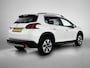 Peugeot 2008 SUV Allure 110pk | Lage kilometerstand! | Navigatie | Achteruitrijcamera | Climate Control | Cruise Control | Parkeersensoren | Half lederen sportstoelen | Apple Carplay / Android Auto | Bluetooth | Elektrisch inklapbare spiegels | Automatisch dimlicht | Regensensor | Donker getint glas | 100% dealeronderhouden | 16" lichtmetalen velgen |