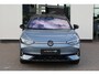Volkswagen ID.7 Tourer GTX Limited Edition 86 kWh 340PK / 250kW, LED Matrix (IQ.Light), 360° rondomzichtcamera (Area View), elektrisch verstelbare ErgoActive voorstoelen met gehuegen- en massagefunctie, panoramadak, head-up display, verwarm- en ventileerbare voorstoelen, Keyless Entry & Go, verwarmbare voorruit, verwarmbaar multifunctioneel lederen stuurwiel, Apple Carplay & Android Auto, dodehoekdetectie (Side Assist), verwarmbare achterbank, dynamische grootlichtassistent (Dynamic Light Assist), 20'' LMV 'Skagen', dodehoekdetectie (Side Assist), elektrisch verstel-, verwarm- en inklapbare buitenspiegels etc.