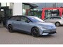 Volkswagen ID.7 Tourer GTX Limited Edition 86 kWh 340PK / 250kW, LED Matrix (IQ.Light), 360° rondomzichtcamera (Area View), elektrisch verstelbare ErgoActive voorstoelen met gehuegen- en massagefunctie, panoramadak, head-up display, verwarm- en ventileerbare voorstoelen, Keyless Entry & Go, verwarmbare voorruit, verwarmbaar multifunctioneel lederen stuurwiel, Apple Carplay & Android Auto, dodehoekdetectie (Side Assist), verwarmbare achterbank, dynamische grootlichtassistent (Dynamic Light Assist), 20'' LMV 'Skagen', dodehoekdetectie (Side Assist), elektrisch verstel-, verwarm- en inklapbare buitenspiegels etc.