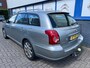 Toyota Avensis Wagon 2.0 VVTi kopp.slipt 10-2007 188000km 1950eu