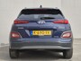 Hyundai Kona Electric EV Fashion 64 kWh / Head Up Display / CCS snelladen / Warmtepomp / Achteruitrijcamera / Apple Carplay Android Auto / Draadloze telefoon lader / Keyless Entry/Start / Navigatie / Krell Audio Systeem / Parkeersensoren achter /