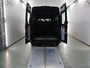 Volkswagen Crafter 2.0 TDI | AUT. | L4 H3 | DUBBEL CABINE | LAADKLEP | 177 PK | ADAPTIEVE CRUISE CONTROL | 7-ZITS DC | LED | CARPLAY | ANDROID AUTO | ACHTERUITRIJCAMERA | PARKEERSENSOREN | STUURWIEL VERWARMING | METALLIC LAK