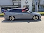 Volkswagen Golf Variant 1.5 eTSI R-Line / Navi / Trekhaak / App-Connect / Camera / 18 LMV