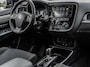 Mitsubishi Outlander 2.0 Connect Pro - AUTOMAAT - 360 PARKEER CAMERA - APPLE CARPLAY - TV SCHERM - STOEL / STUUR VERW !
