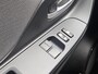 Toyota Yaris 1.5 Hybrid Design Red Navi Camera Stoelvw